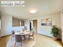 家族が自然に集りそうな広さが魅力のLDK。