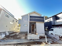 シートをかぶっていたときよりも、隣家との距離や日当たりが正確に分かるようになりました。