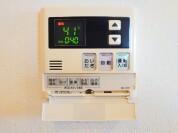 【給湯器操作パネル】