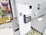 【カメラ付きインターフォン】