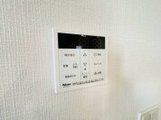 【給湯機操作パネル】