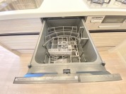 【環境にも手にも優しい、食器洗乾燥機付のキッチン】