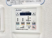 【空気もこもらず、いつもクリーンな浴室乾燥機】