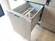 【食器洗乾燥機】