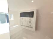 【給湯器操作パネル】