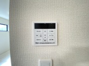 【給湯器操作パネル】