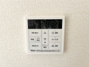 【給湯器操作パネル】
