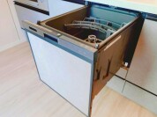 【環境にも手にも優しい、食器洗乾燥機付】