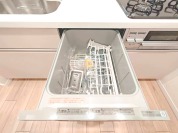 【食器洗乾燥機】