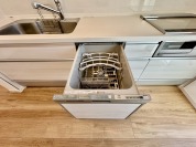 【食器洗乾燥機】