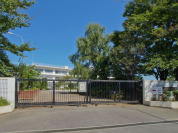 鴻巣市立吹上中学校