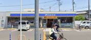 ローソン伊奈寿三丁目店