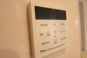【給湯機操作パネル】