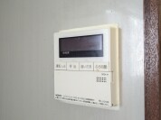 【自動湯張り機能、追い焚き機能、完備。】