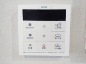 【給湯器の操作パネル】
