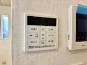 【給湯器リモコン】