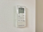 【給湯器リモコン】