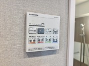 【浴室乾燥機能付き】