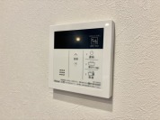 【給湯器リモコン】