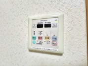 【換気乾燥暖房機】