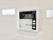 【給湯器リモコン】