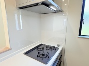 【キッチン・３口ガスコンロ】