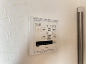 【換気乾燥暖房機】