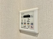 【換気乾燥暖房機】