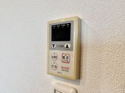 【給湯器リモコン】