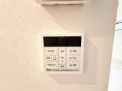 【給湯器リモコン】