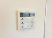 【給湯器リモコン】