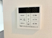 【給湯器リモコン】