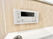 【給湯器操作盤（浴室内）】