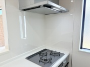 【３口コンロとレンジフード】