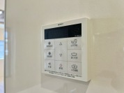 【給湯器リモコン】