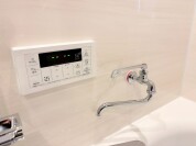 【温泉用蛇口と浴室側給湯リモコン】