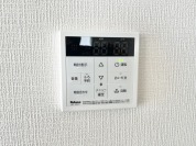 【給湯器操作盤（キッチン側）】