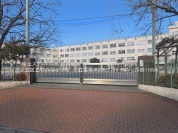 足立区立竹の塚中学校
