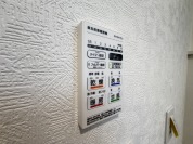 【浴室乾燥機能付きパネル】