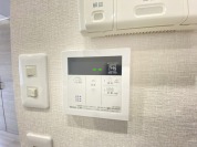 【給湯器操作パネル】