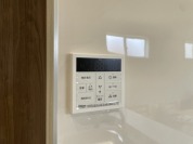 【給湯器操作パネル】