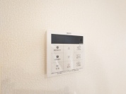 【給湯器操作パネル】