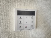 【給湯器操作パネル】