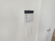 【給湯器操作パネル】