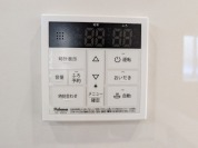 【給湯器操作パネル】