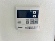 【給湯器操作パネル】