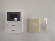 【TVモニター付きインターフォン】