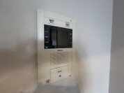 【TVモニター付きインターフォン】