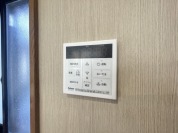 【給湯器操作パネル】
