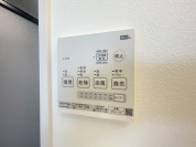 【浴室暖房換気乾燥機】
